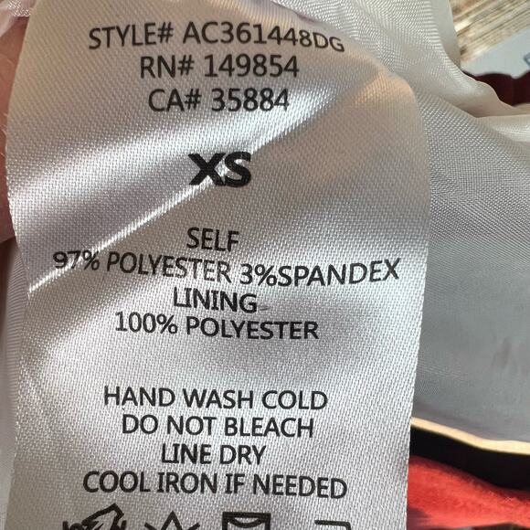 Sadie and Sage secret splendor pleated skirt red orange XS - Picture 7 of 8